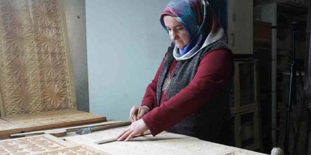 Selçuklu ve Osmanlı motifleriyle dikkat çekiyor: Hobisi şehir dışı siparişlerine kadar taştı 2